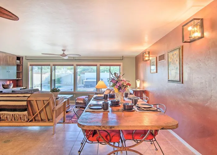 Сasa de vacaciones House W/ Private Pool: 5 Mi To Downtown! *